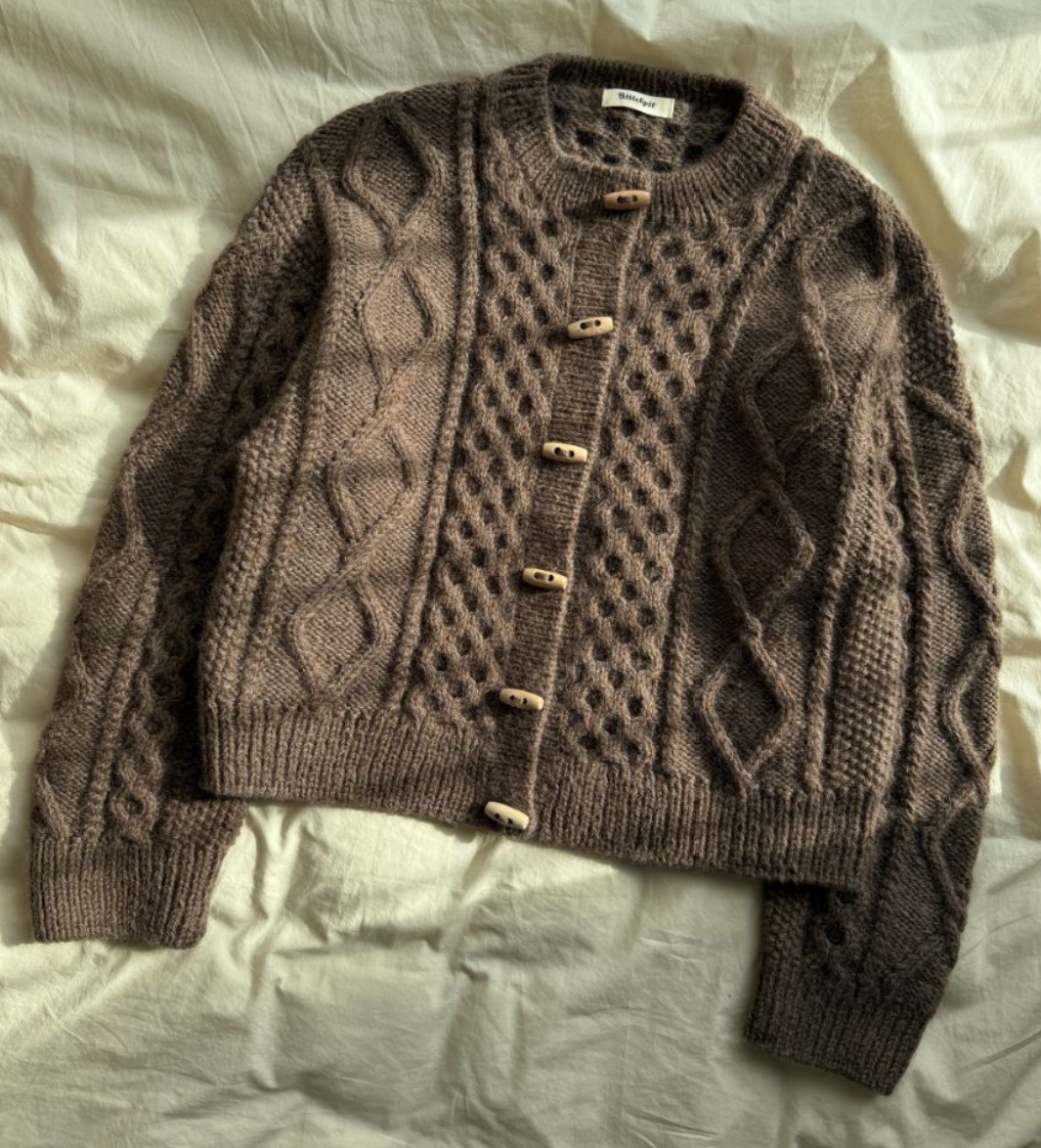 Workshop | Dagmar sweater of jacket - PetiteKnit