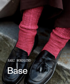 Boek | Laine | Foundations: 20 Knitted Accessories - Afbeelding 4