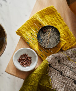 Alternative view of LAINE | Boek | Beaded Colourwork: A Modern Approach to Knitting with Beads - English